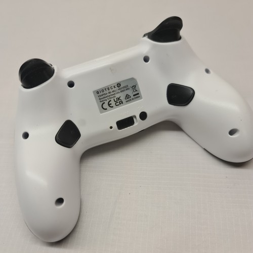 Gioteck VX4 PS4 / PC Wireless Bluetooth Controller - WHITE FAULTY #426 - Picture 5 of 6
