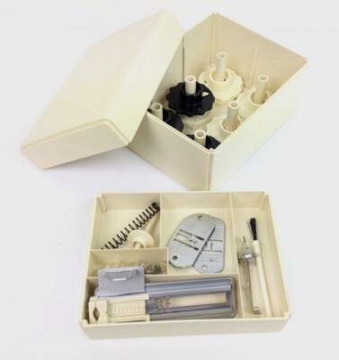Vintage Singer 760, 740 Nähmaschine Zubehör Box Aufsätze & Modescheiben