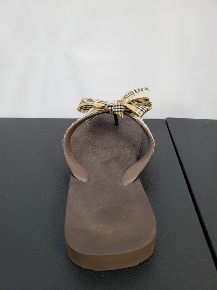 Sandalias chanclas para mujer marrón a cuadros lazo deslizable brillantes pedrería punta abierta Foto 4 de 4