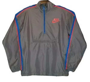 nike packable windbreaker