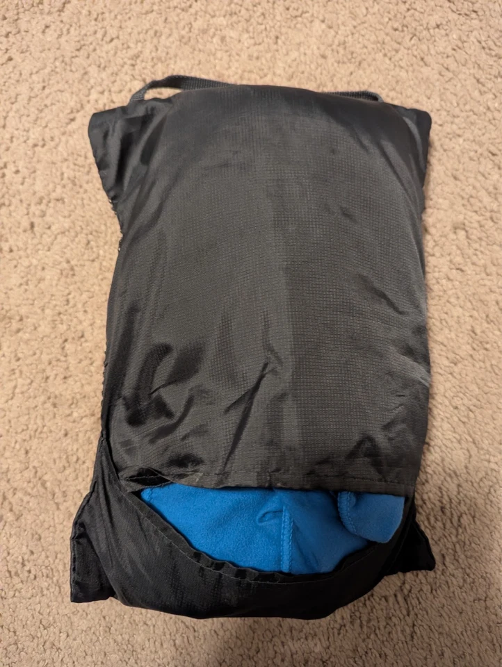 NWOT Rainleaf Microfiber Quick Dry Compact Lightweight Towel - 72"x40" - Blue - Image 2 of 4