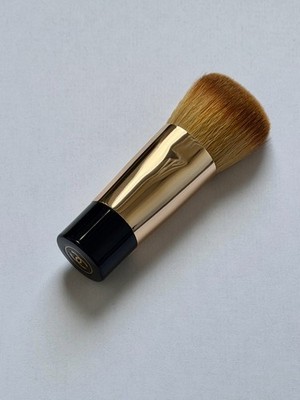 CHANEL - Sublimage - Le Teint Foundation Pinsel