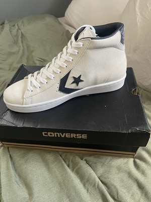 Converse High Tops 160252C Pro Leather Size 10 Mens New