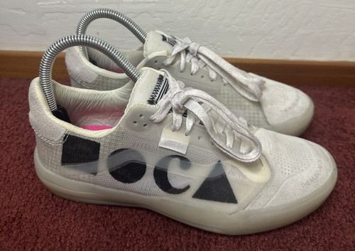 Vans x MOCA Evdnt UltimateWaffle Moca logo Woman’s 6.5 Mens 5