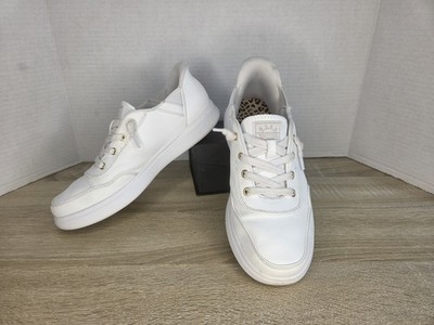 SKECHERS BOBS Slip-Ins Women's size 7 Hands Free White Faux Leather Sneakers