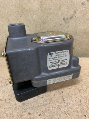 Pressure switch Barksdale 24DC/250VAC 5930-00-365-7039/D2TH2