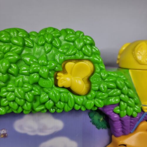 Vintage Fisher Price - Winnie The Pooh Scrollin' Musical TV - Nursery Toy Faulty - Picture 2 of 6