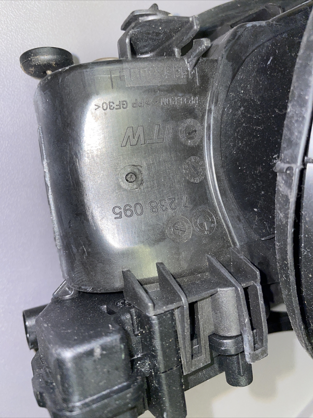 2013+BMW+1+Series+F20+Petrol+Fuel+Tank+Filler+Flap+Cover+7238095