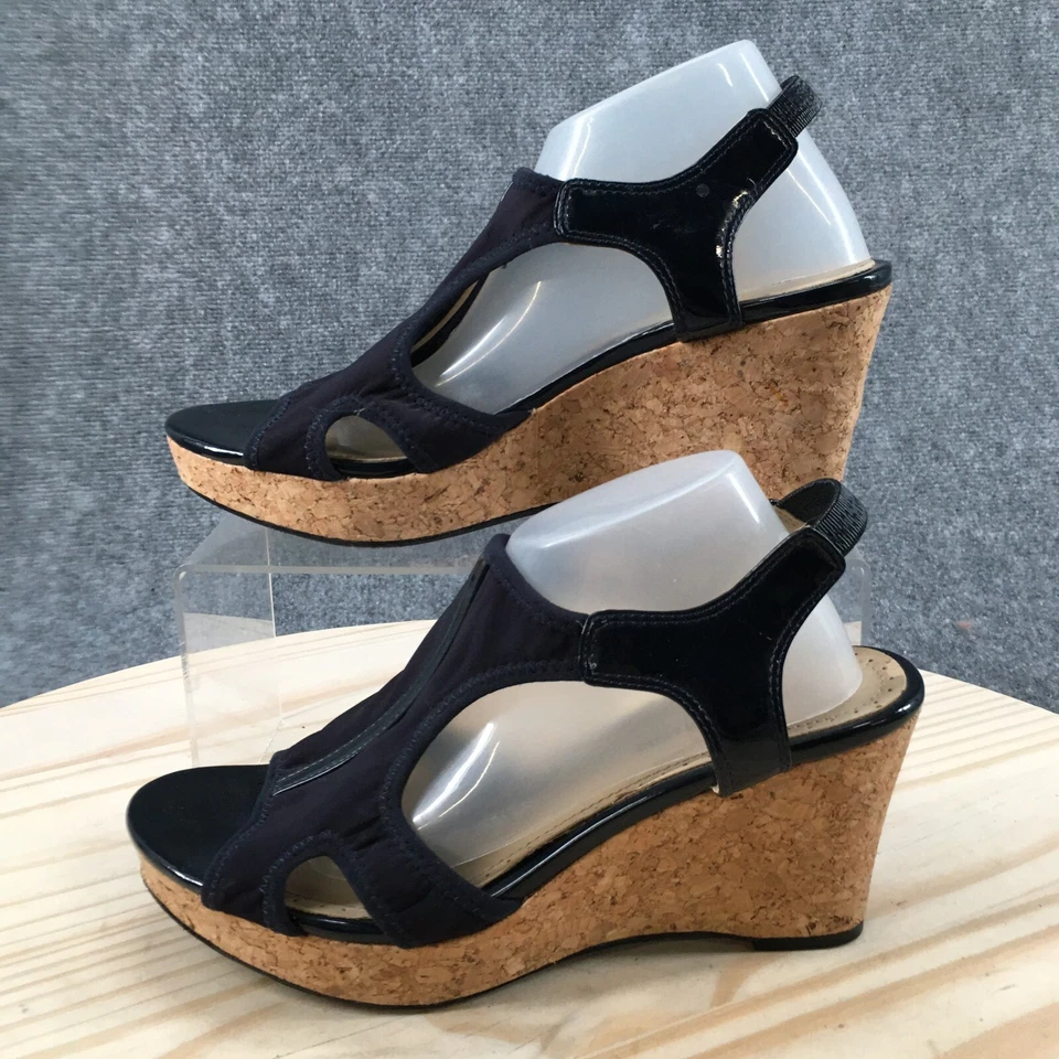 Sandalias Adrienne Vittadini para mujer 8 M Collyn cuña tacones de corcho con tira trasera azul Foto 2 de 4