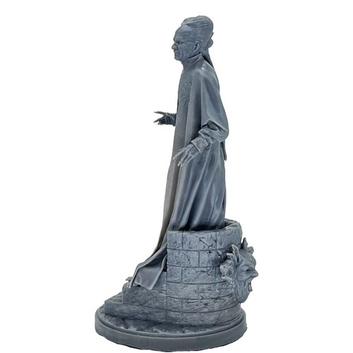 Dracula Unpainted Resin Model Kit 1:24 Model Kit Plastic - Picture 4 of 6
