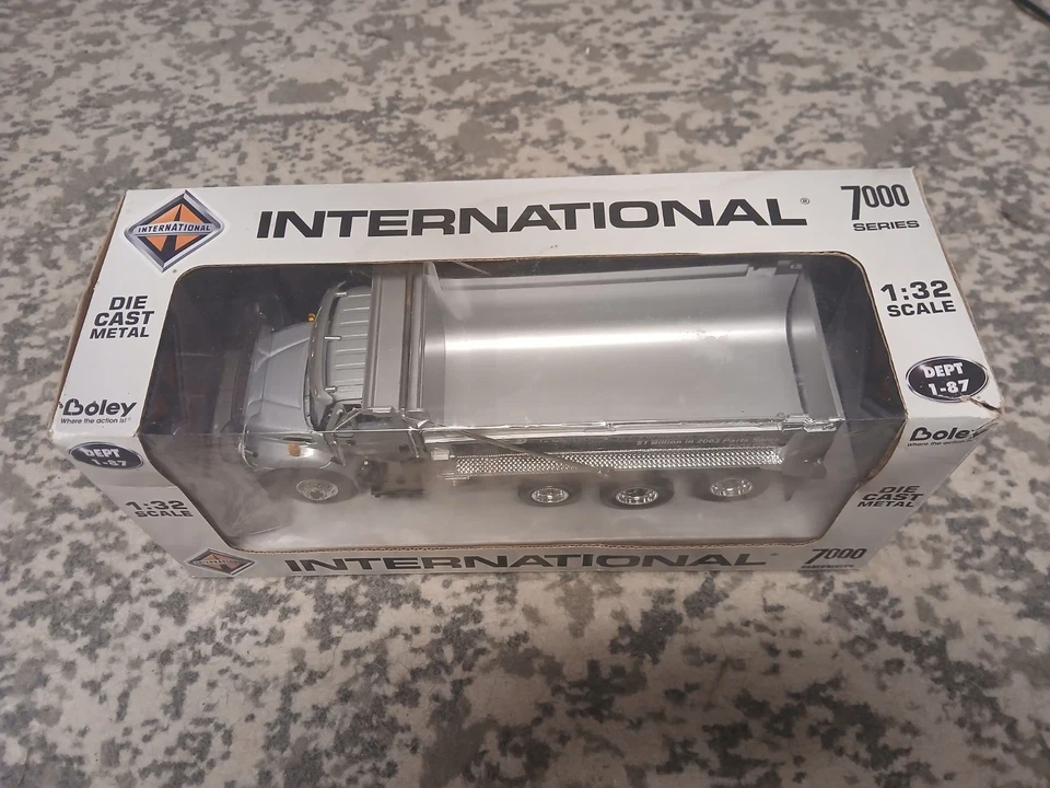 Самосвал Boley International серии 7000 масштаб 1:32 суперредкий. - Изображение 2 из 4