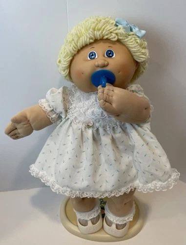 1985 Cabbage Patch Kids 16” Girl Doll Blonde Hair, Blue Eyes, HM4, Pacifier