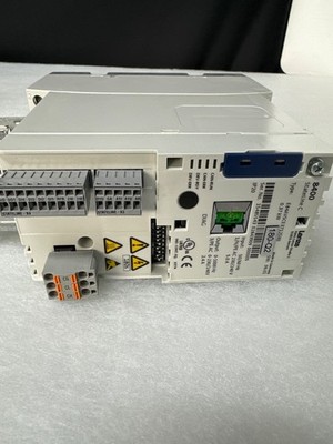 Lenze Frequenzumrichter	8400 Stateline  C	E84AVSCE3712SX0 - 0,37 kW