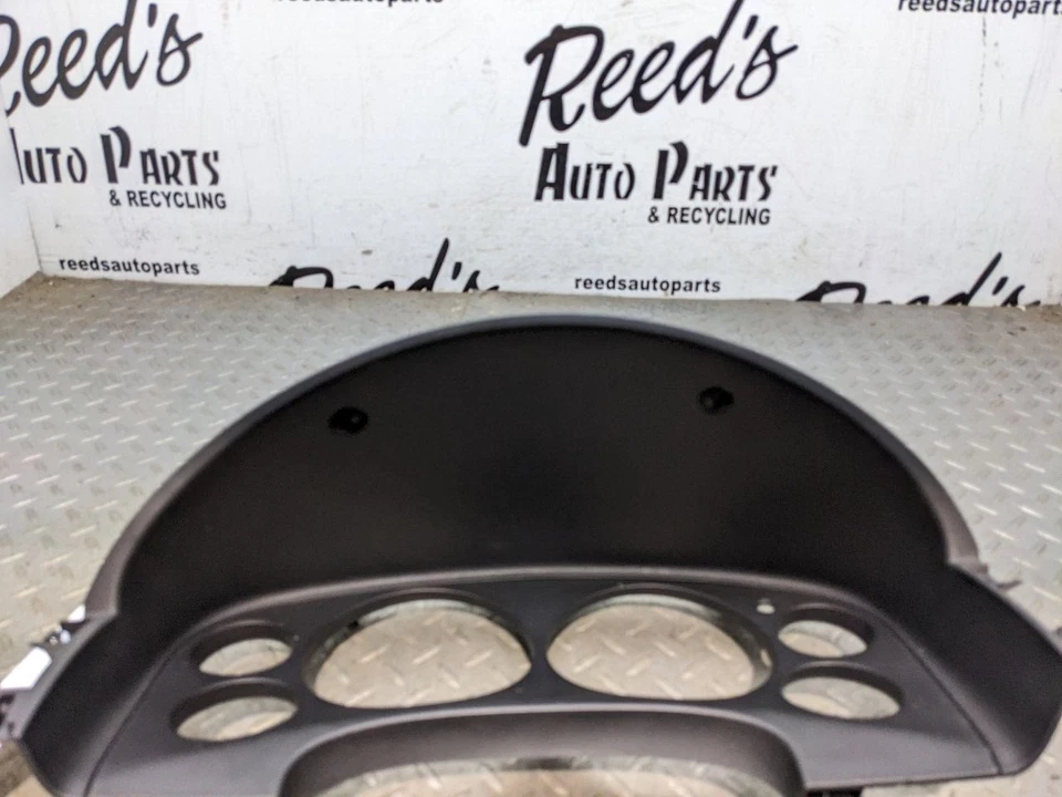 07-2014 Chevrolet GMC Yukon Tahoe Suburban Instrument Gauge Cluster Beze 1167006 Foto 2 de 4