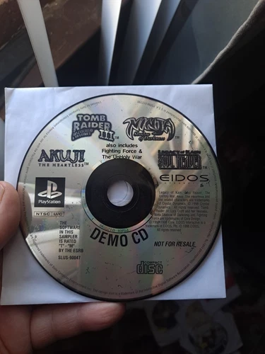 Eidos PS1 Demo CD Volume III  Tomb Raider Soul Reaver Akuji fighting force rare