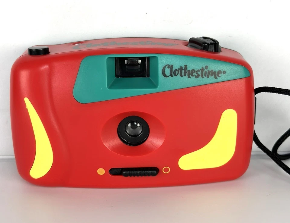 Cámara fotográfica Clothestime 35 mm vintage apuntar y disparar roja/verde azulada - Funciona, RARA Foto 4 de 4