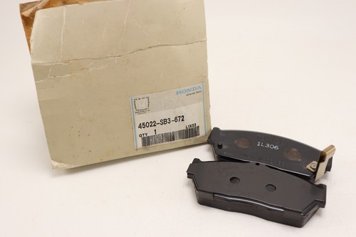 NOS Genuine Honda Front Brake Pad Set 45022-SB3-672 - Fits 1984-1987 Civic - Picture 1 of 4