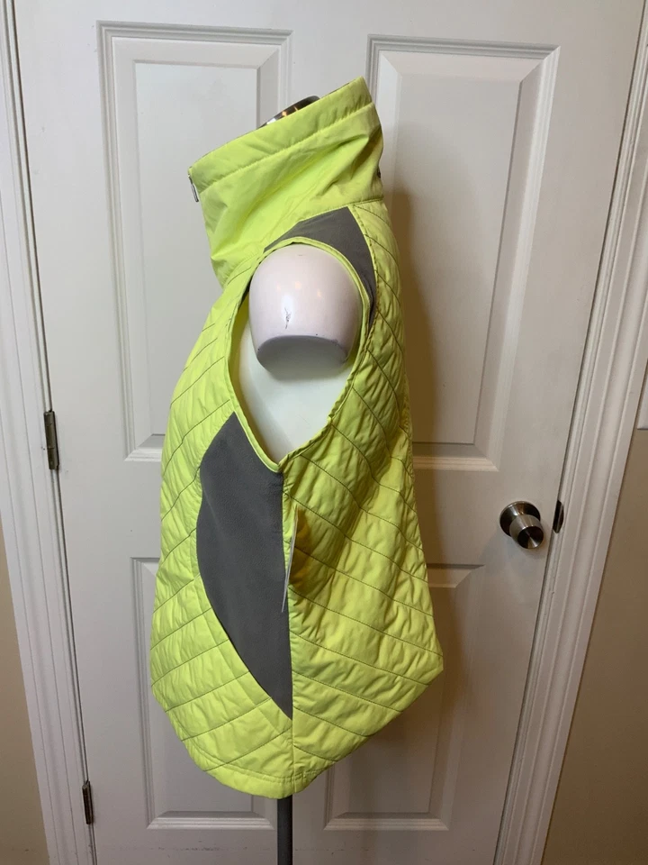 Columbia Light Yellow Quilted Zip-Up Vest W/ Gray Fleece Trim, Size M - Image 3 of 4