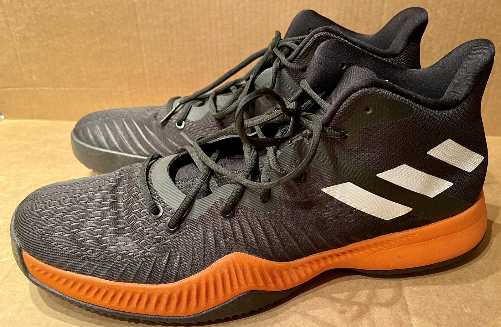 ADIDAS MAD BOUNCE 2017 BLACK ORANGE 
