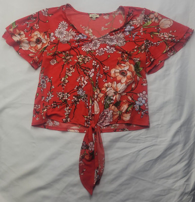 Short Bell Sleeve Floral Shirt (M) by Lily White Proceeds goto Animal League