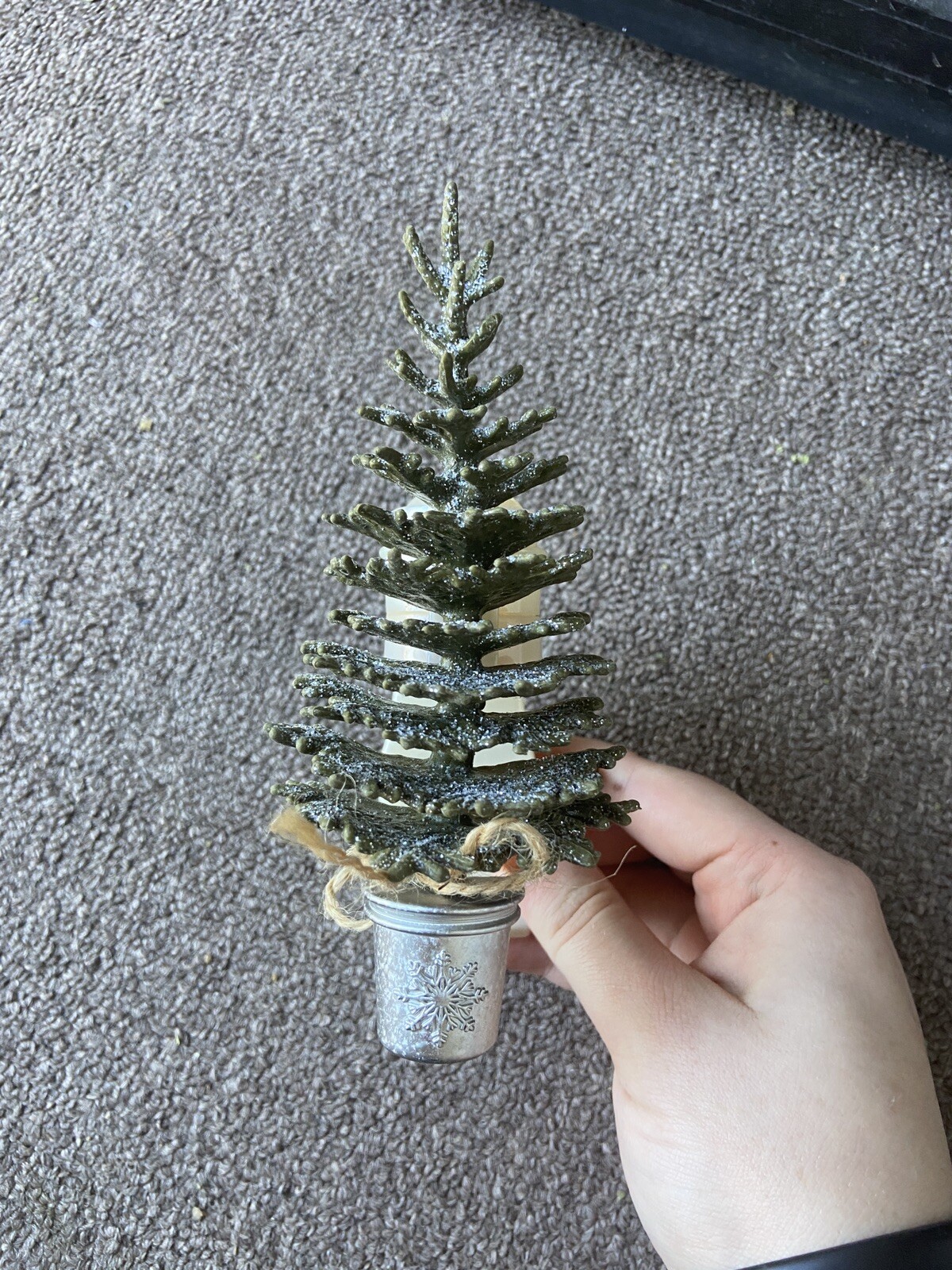 Bath & Body Works Rustic Christmas Tree Wallflower Plug In Rare Discontinued-image