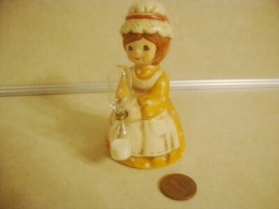 Vtg MCM Little Colonial Girl EGG TIMER Hourglass Japan Looks like Holly Hobbie!