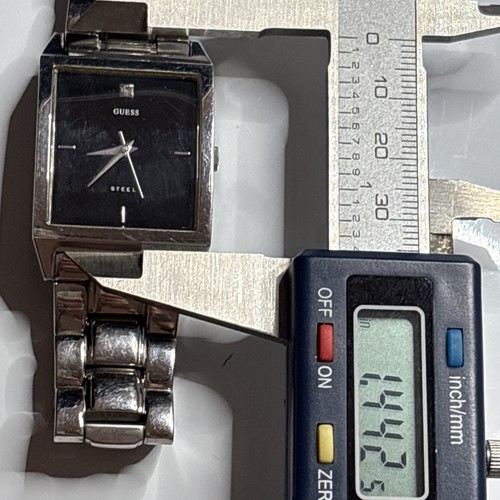Guess Steel Mens watch G95224G Japan Mov't Untested. No second hand movement - Picture 7 of 7