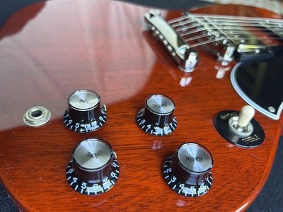 Gibson SG Standard 61 Reissue 2008 Cherry Electric Guitar w/ OHSC