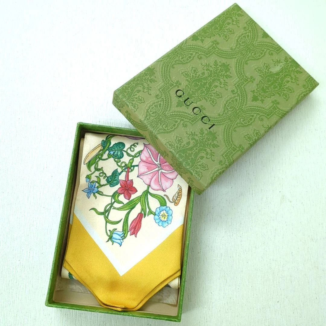 Auth GUCCI motif fleurs écharpe cou nœud soie jaune blanc avec boite du Japon