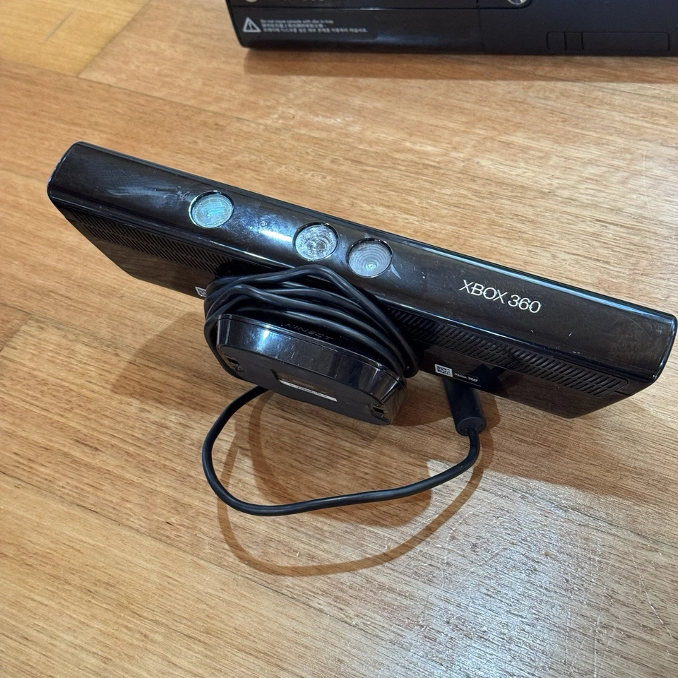 Microsoft Xbox 360 E Console Controller Kinect Sensor & Games Bundle - image 4 of 4