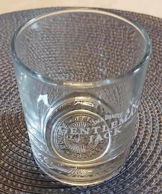 1 Glas Tumbler Original Gentleman Jack Daniels Whiskey 2/4cl CE M 17 Ayano  0846