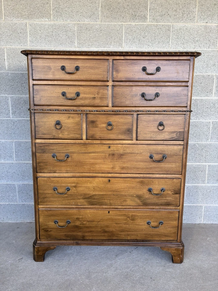 LEXINGTON SOUTH LIVING COLLECTION 8 CAJONES COFRE ALTO Foto 2 de 4