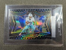 🌟 2024 Select Tyreek Hill #499 Black Dragon Scale Prizm Field Level 1/1 Dolphin