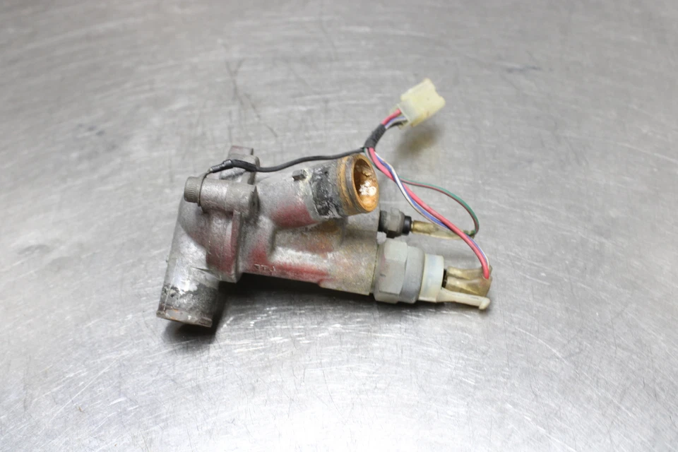 97-07 YZF600R YZF600 YZF 600 Thermostat Housing Foto 2 de 4