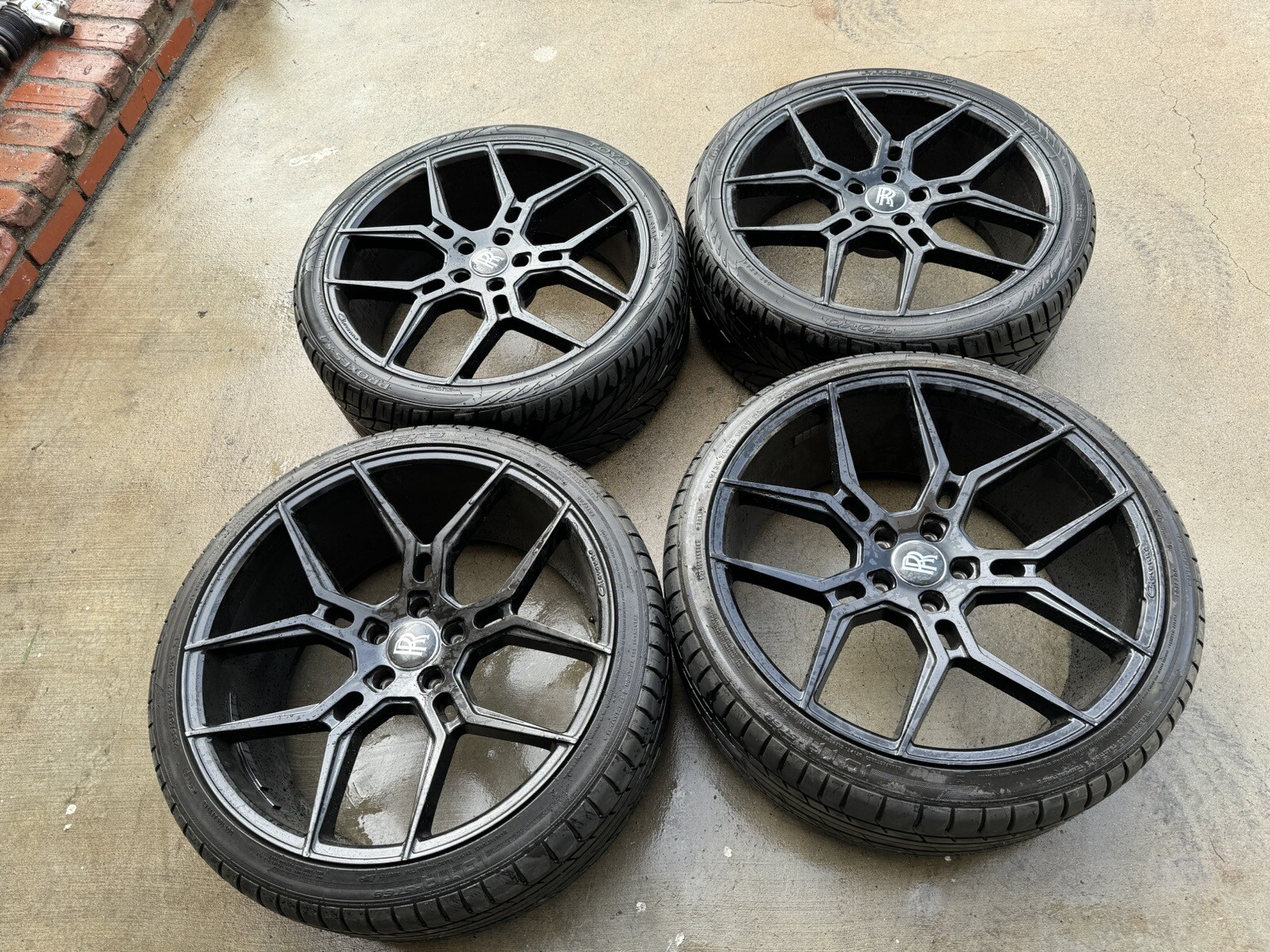 22" Giovanna Haleb Rolls-Royce Ghost Wheels and tires rims 22