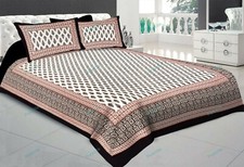 Attrative Design Geometric Printed Cotton Double Bed Sheet With 2 Pillow Cover
