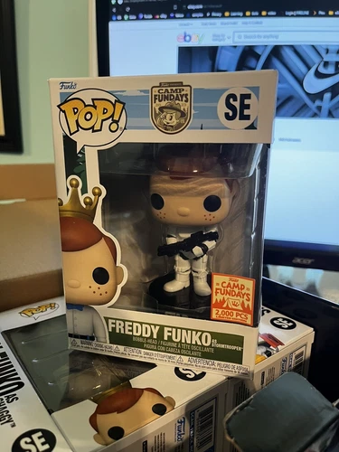 FUNKO POP! Freddy Funko as STORMTROOPER LE 2000 Camp Fundays SDCC Whole Box