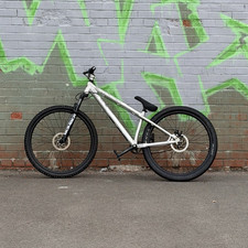 GT Dirt Jumper Bike 26in Medium Aluminium Front Suspension Mech Disc Silver