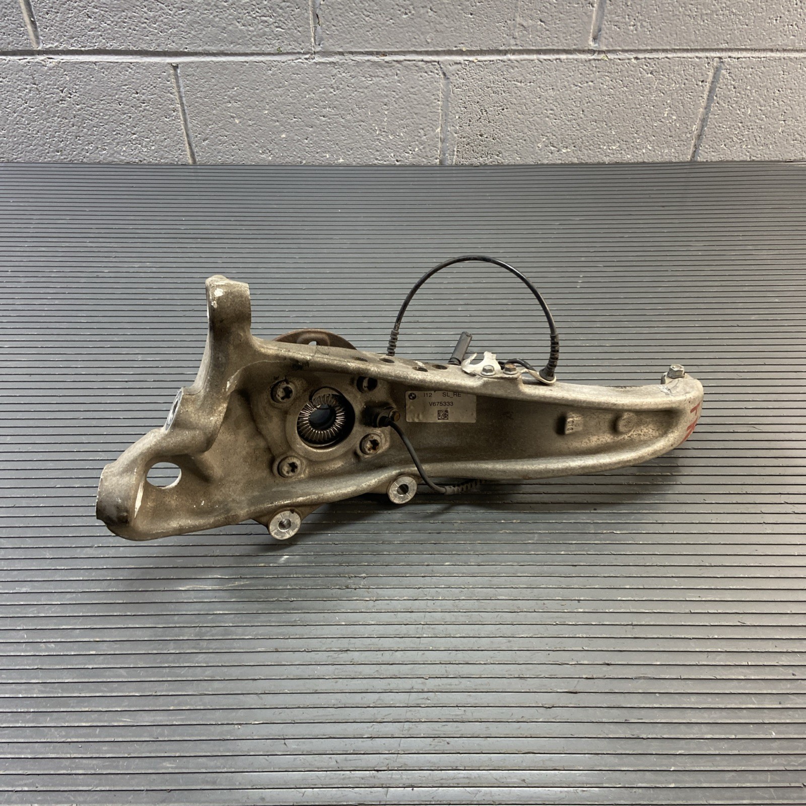 2014-2020 BMW i8 I12 AWD Front Right Steering Knuckle Hub 76K Miles OEM *NOTE*
