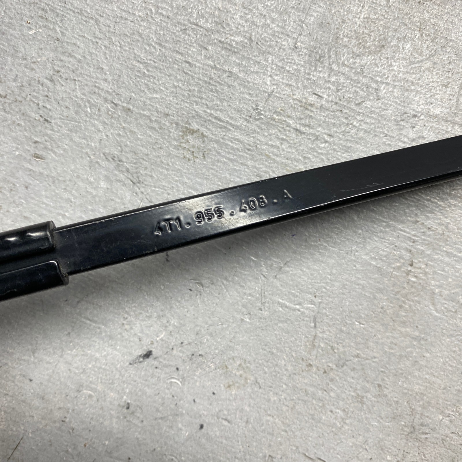 2018 Lamborghini Huracan Rigth Windshield Wiper Arm 4T1955408A
