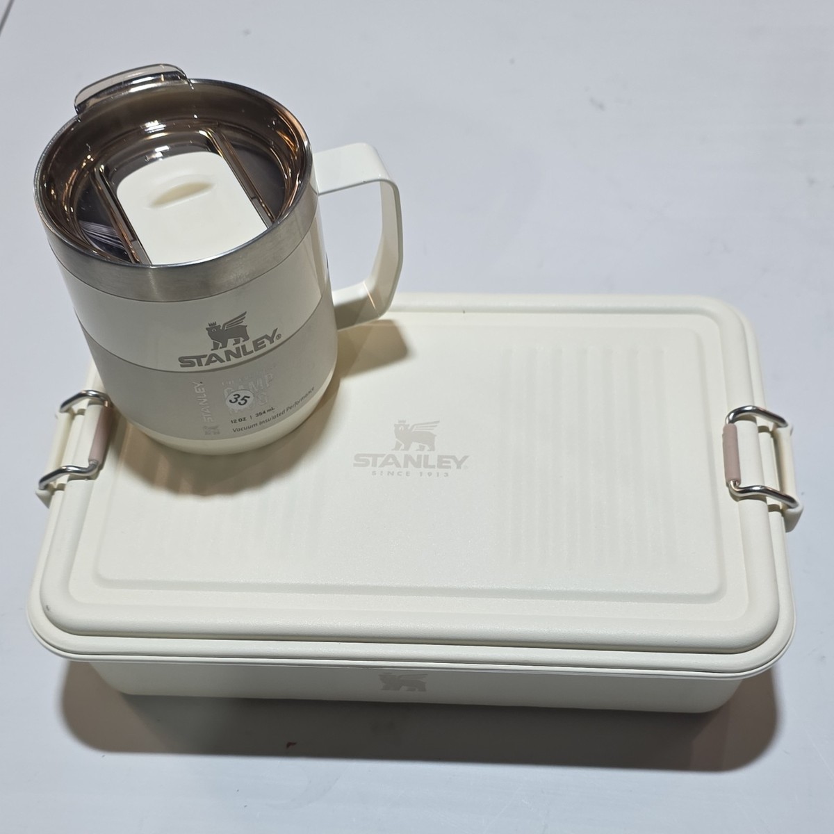 Stanley White Metal useful Box with Snap Lid & Camp Mug Set