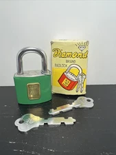 Vintage Diamond Brand Padlock 2 Keys Bright Green Free Shipping