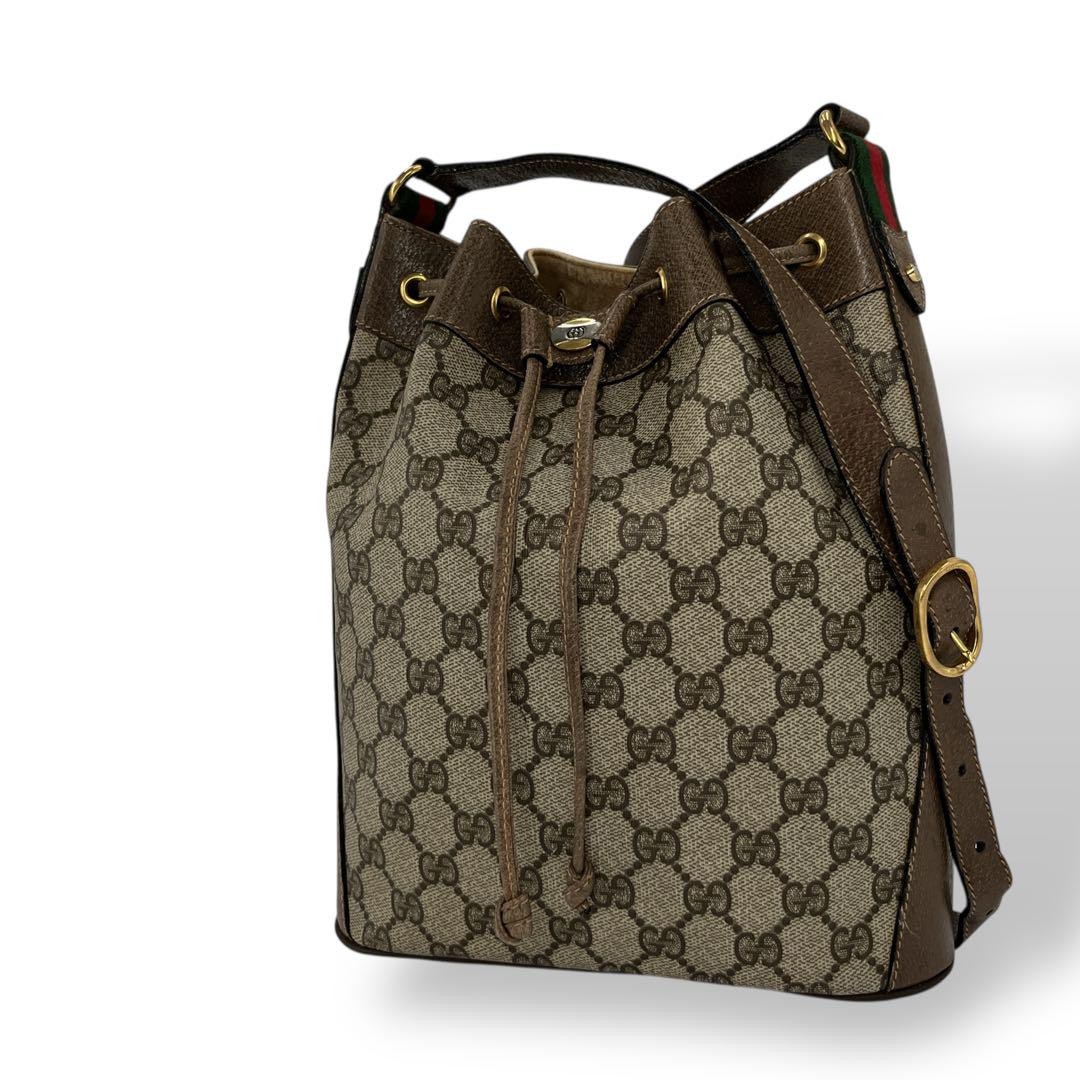 Vintage Gucci Sherry Line GG Supreme Beige Drawstring Shoulder Bag