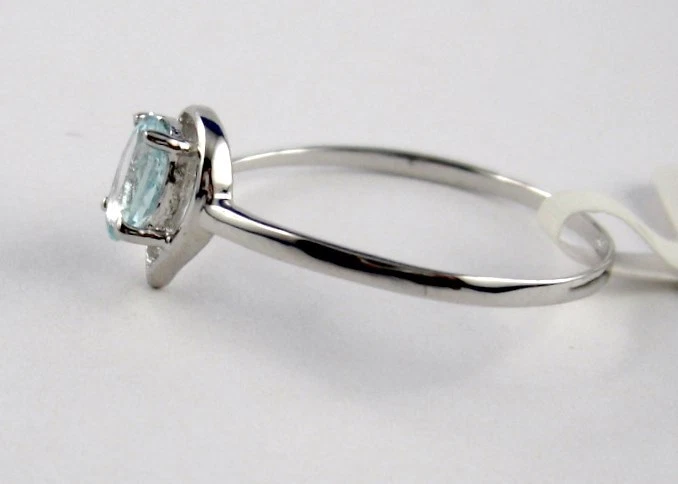 K94 Topazio Azzurro Anello Ovale Levigata 0,46 ct 925 Silber Luce Cuore Design - Immagine 2 di 3