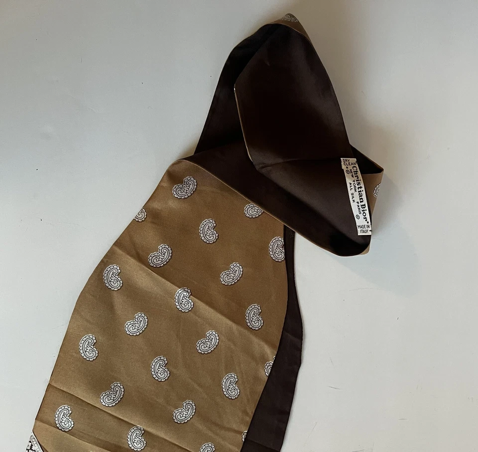 Christian Dior Vintage Corbata Bufanda Seda Ascot Hecho en Italia Raro Nuevo Antiguo Stock Foto 3 de 4