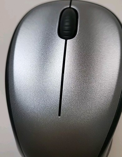 Logitech M317 Wireless Mouse 2.4 Ghz with USB Receiver 1000 DPI Sliver - Picture 2 of 9