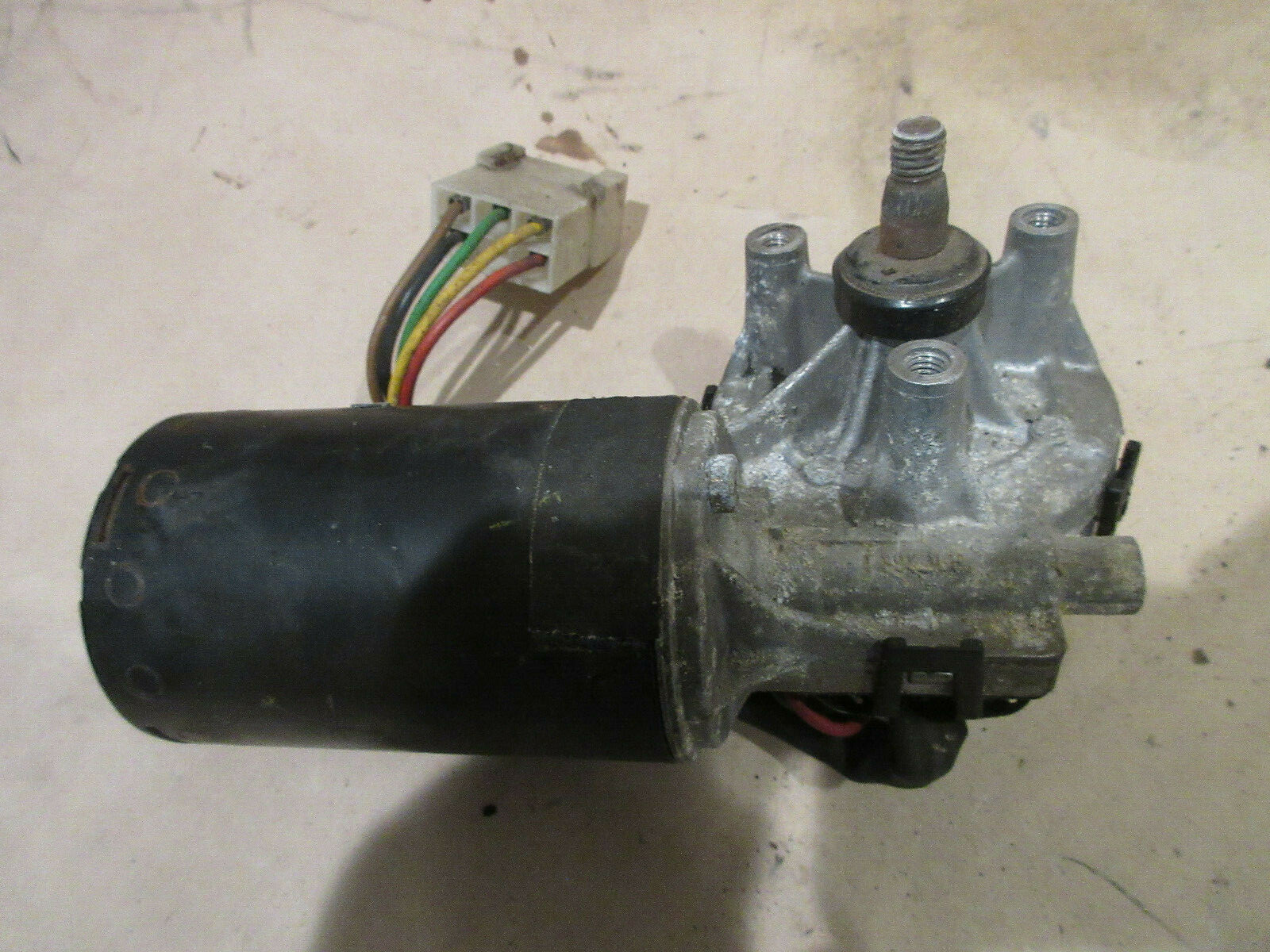 Ferrari 512, 348, Mondial, Testarossa - Windshield Wiper Motor - P/N 61528100