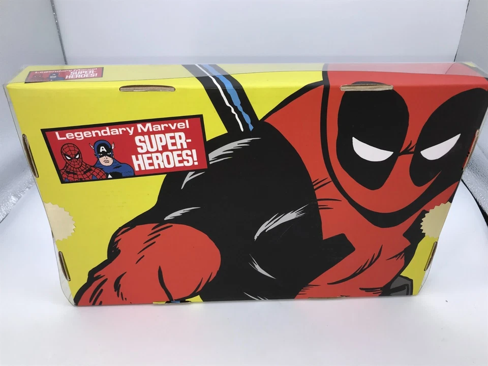 Diamond Select Legendary Marvel Super-Heroes Deadpool Edición Limitada. Juego de coleccionista Foto 2 de 4