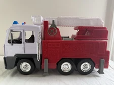 Member's Mark Giant Fire Truck with Lights and Sounds TESTED & WORKING
