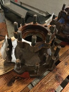 Replaces H1032 HUB PILOTED - STEEL 10 LUG HUB 3909800